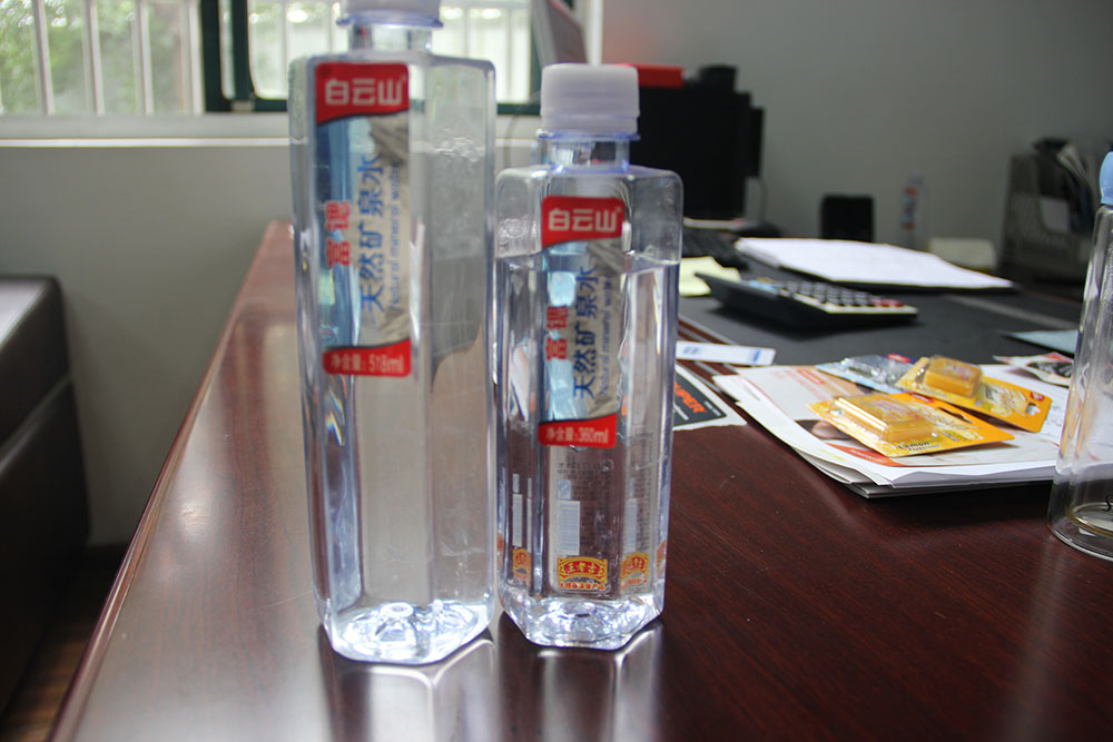 礦泉(quan)水标簽(qian)